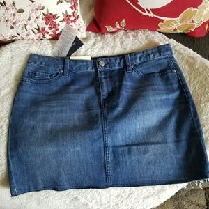 Tommy Hilfiger denim skirt